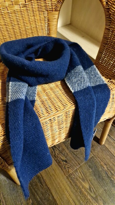 Vilnas šalle Tumši zila vīrietim 28x180