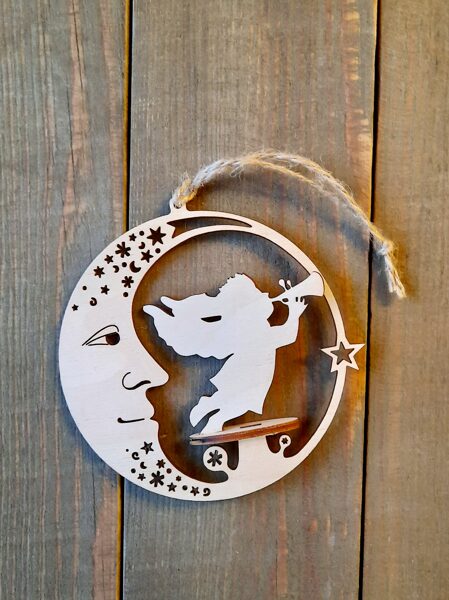 Koka dekors - mēness ar eņģeli