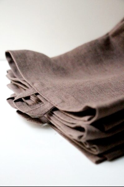 Clasic linen kitchen towel with loop Chocolate