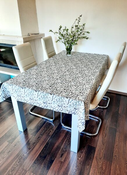Clasic linen tablecloth Lavanda 135×190