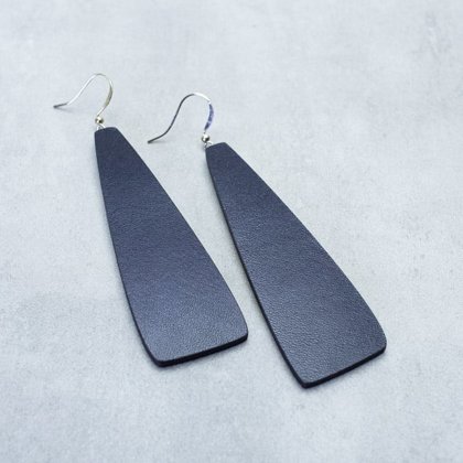 Leather earrings - elongated triangles 1114