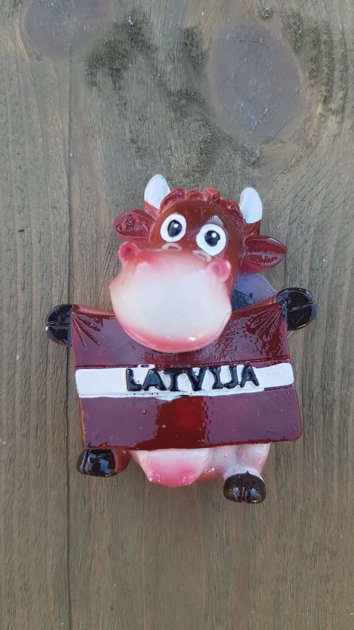  Souvenir - magnet "Latvian cow" red