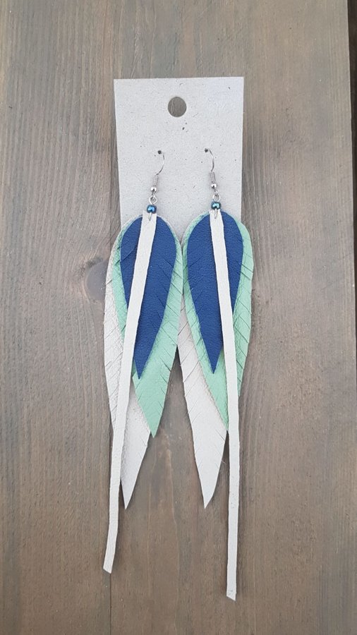 Ādas auskari Gaiši zaļš/tumši zils/balts