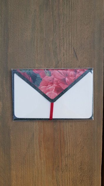 Mazā dizaina aploksne Sārti ziedi