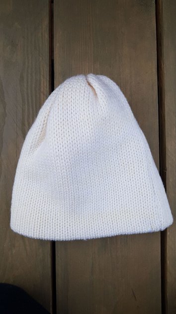 Knitted beanie Milky