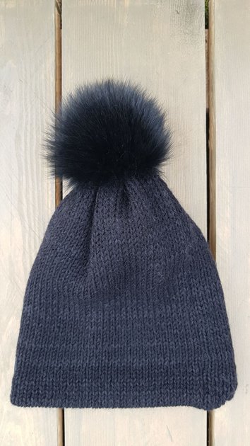 Knitted beanie with natural fur tuber Dark grey