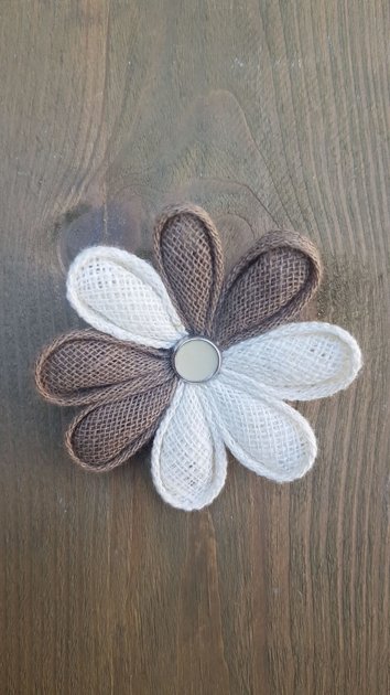 Linen brooch white and brown