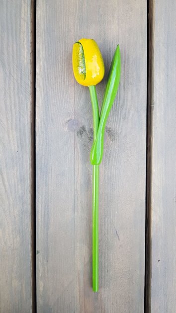 Wooden tulip Yellow