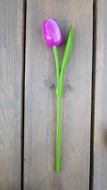 Wooden tulip Violet