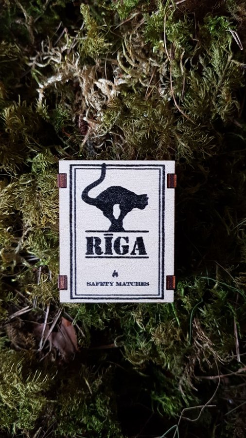 Wooden matchbox with magnet "Riga black cat"