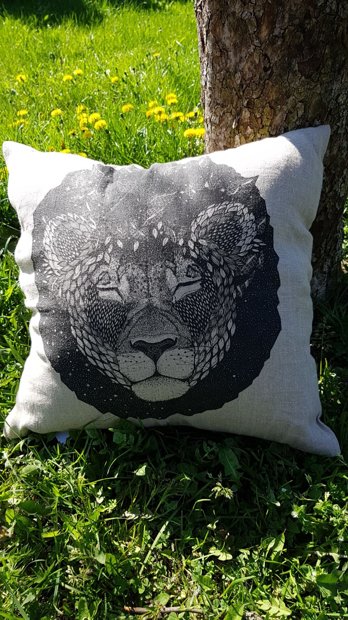 Linen pillowcase Black lion